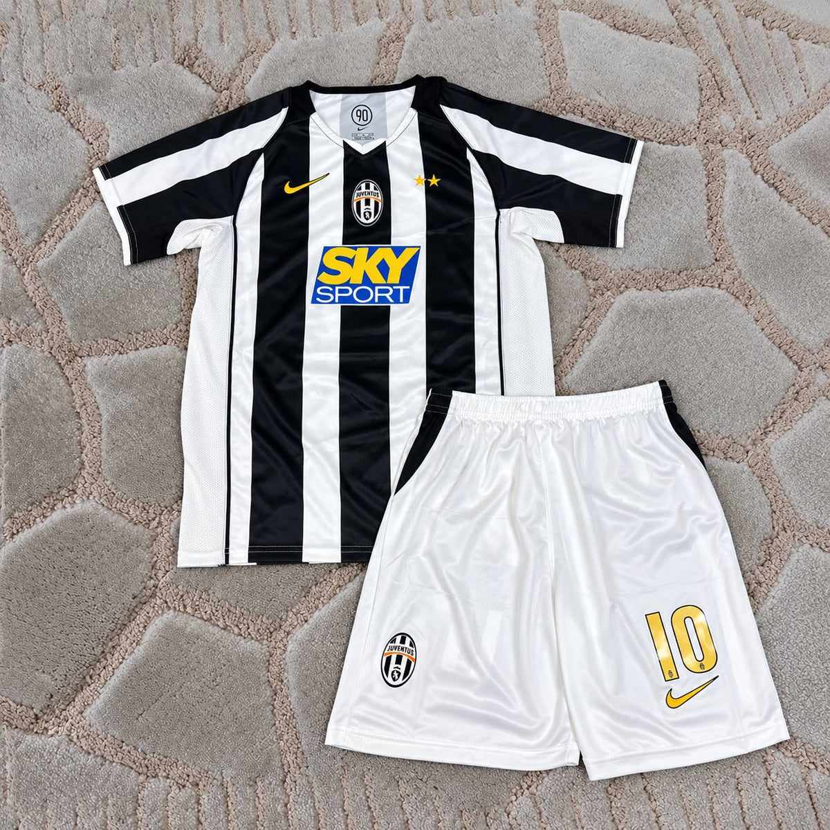 Alessandro Del Piero Juventus 2004 2005 White Black Kids Retro Football Jersey Soccer Trikot Maillot