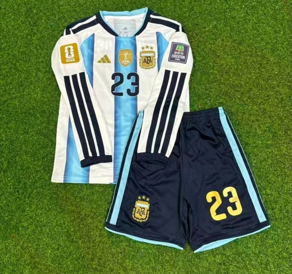Emiliano Martinez Argentina Goalkeeper 2026 World Cup Home Kids Patch Long Sleeve Football Jersey