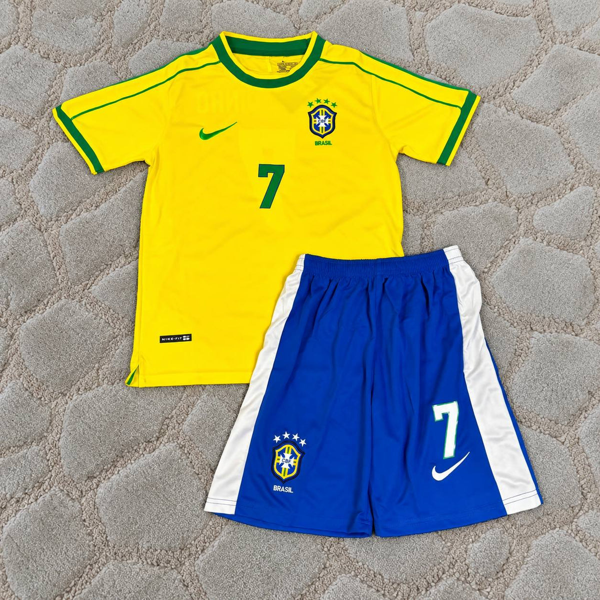 Ronaldinho #7 Brazil Retro Kids Soccer Football Jersey Kit Kinder Special Edition Trikot Maillot