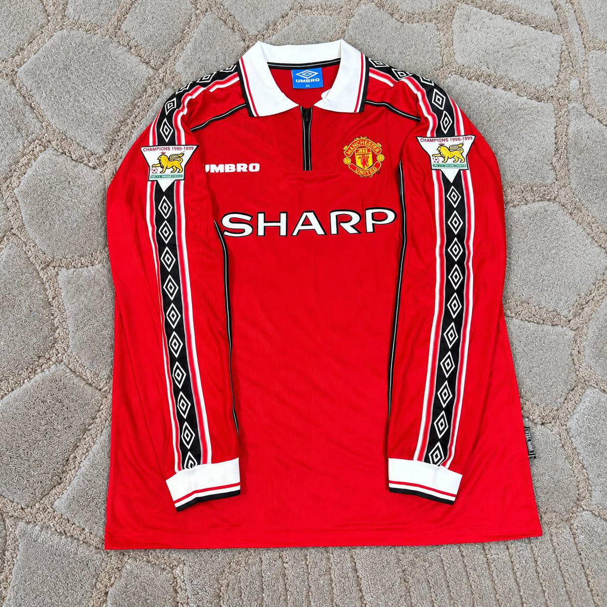 Paul Scholes 18 - Manchester United 1999 Red Long Sleeve Football Shirt Jersey Kit Trikot Maillot