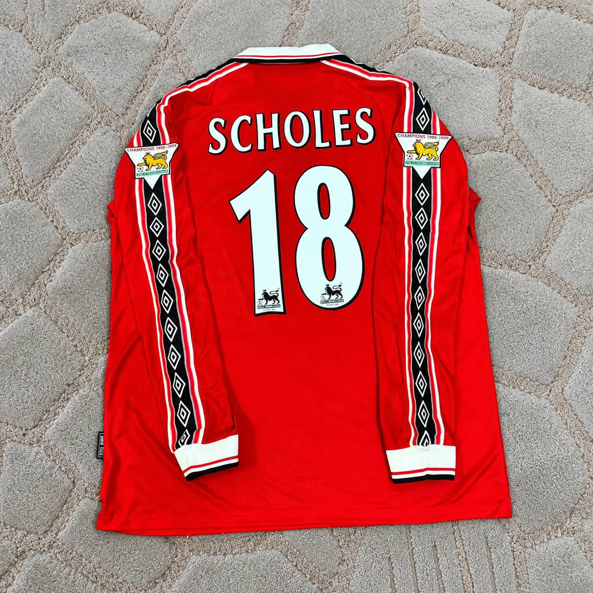 Paul Scholes 18 - Manchester United 1999 Red Long Sleeve Football Shirt Jersey Kit Trikot Maillot