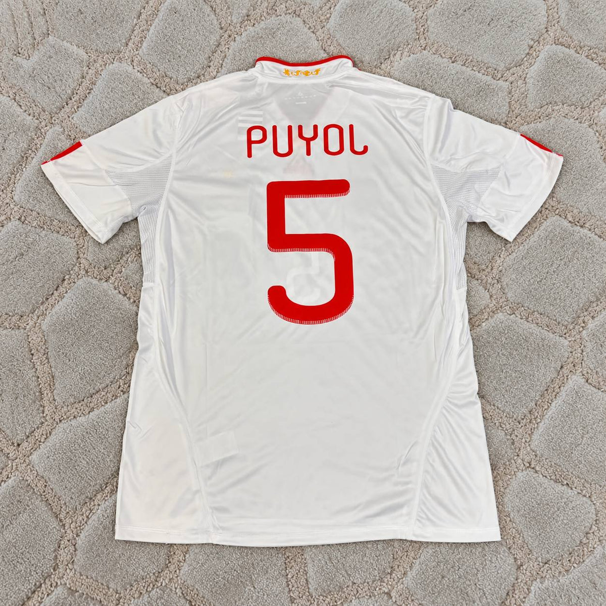 Carles Puyol #5 Spain 2011 Season White Retro Football Shirt Jersey Kit Trikot Maillot Magliaa