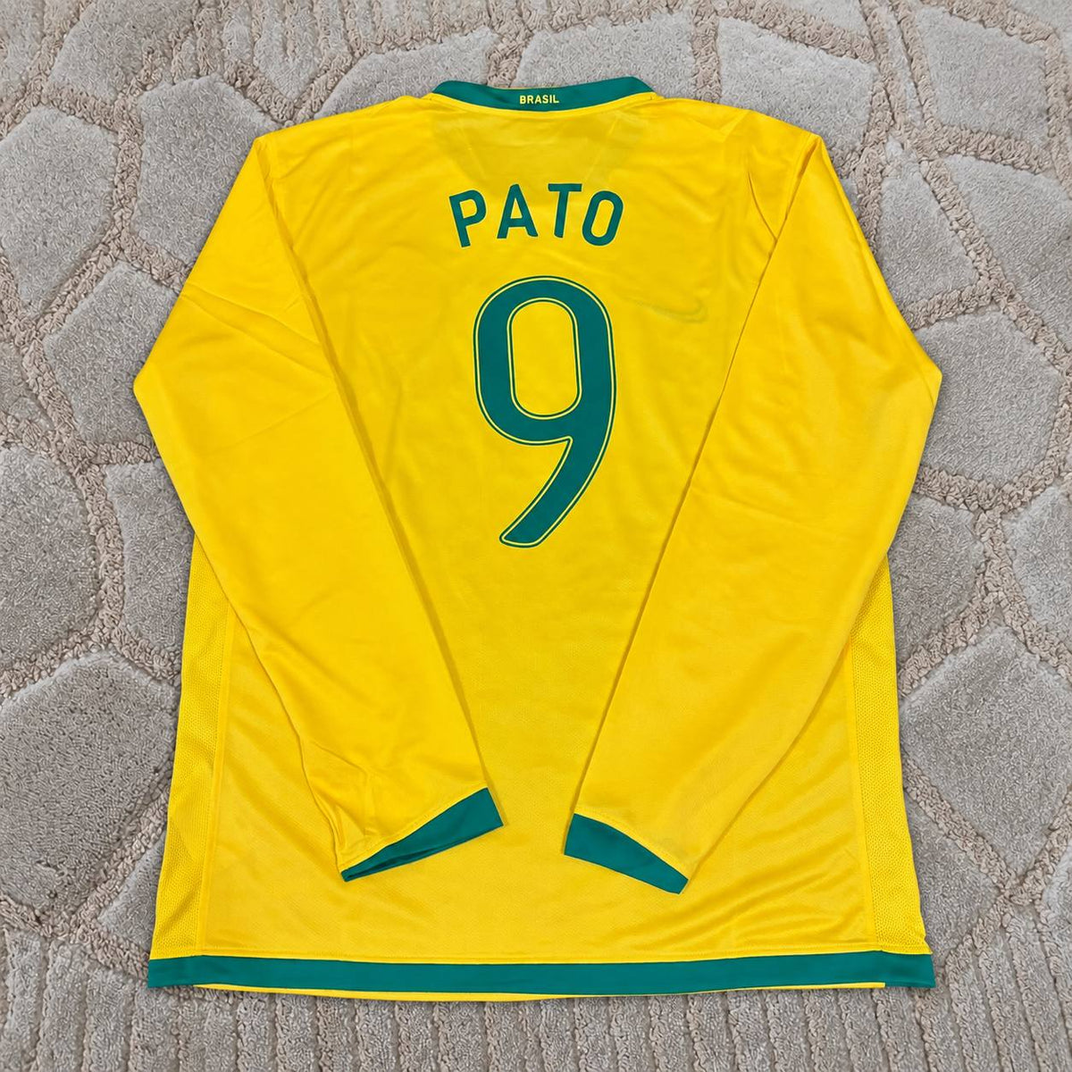 Alexandre Pato #9 Brazil Long Sleeve Retro Football Jersey