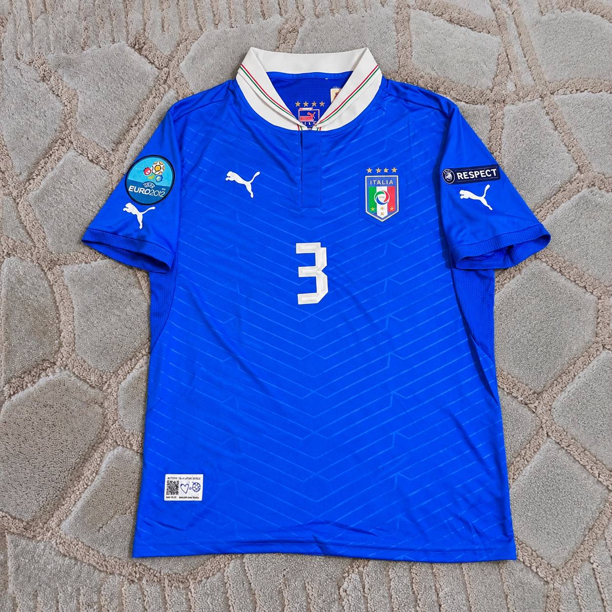 Giorgio Chiellini 3- Italy Euro 2012 Retro Home Jersey
