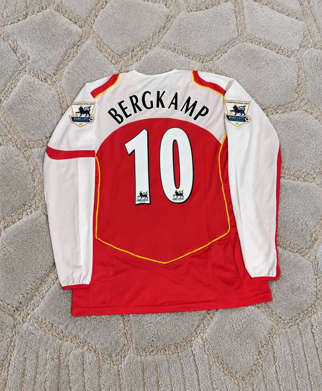 dennis-bergkamp-arsenal-2004-2005-retro-long-sleeve-football-jersey-kit