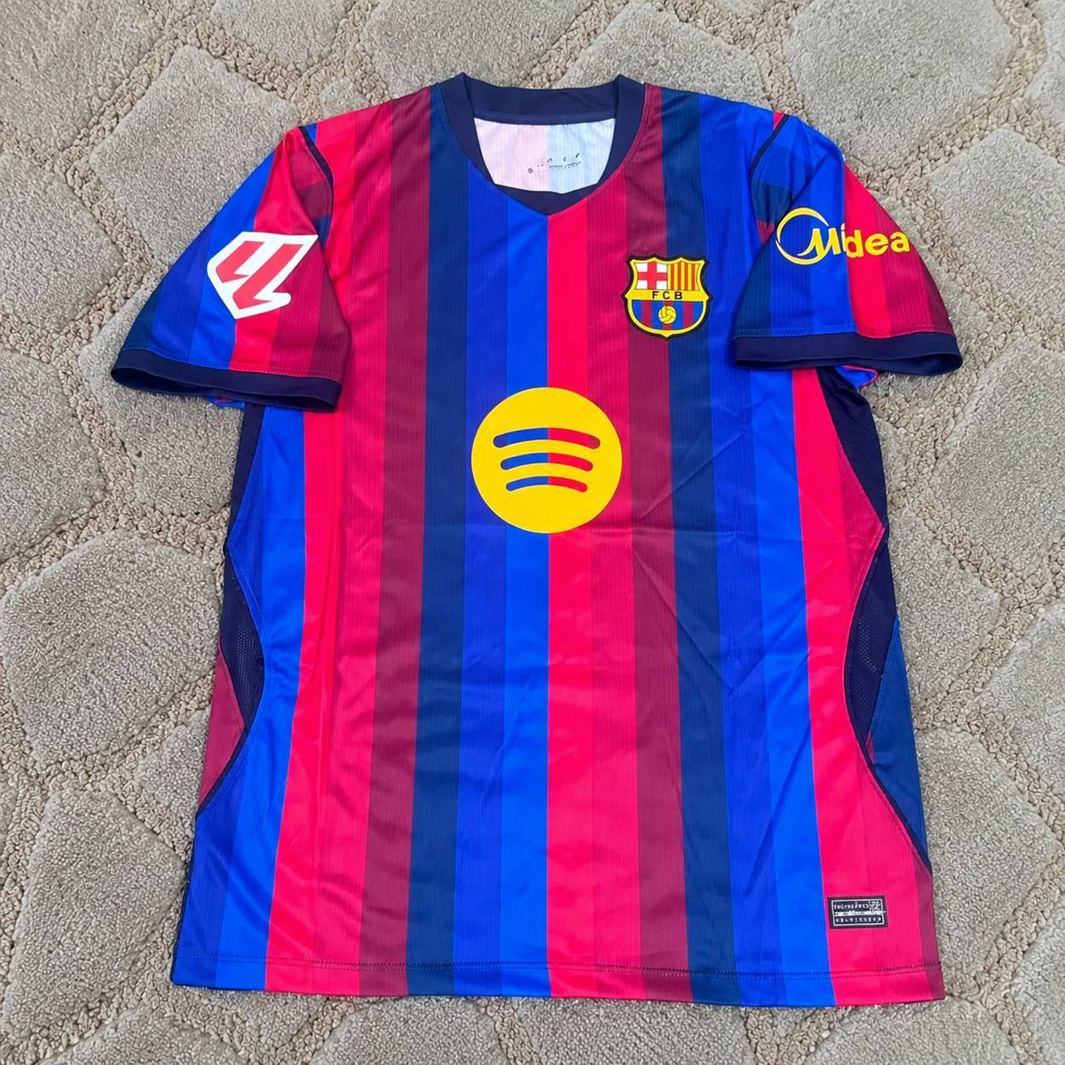 Gavi #6 Barcelona 2027 Home Football Jersey Kit Trikot Maillot Maglia Soccer Shirt